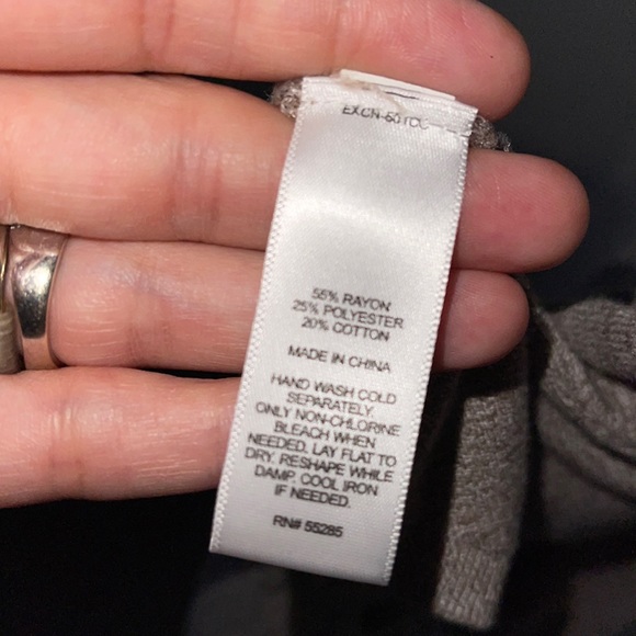 Express Duster - Picture 3 of 3